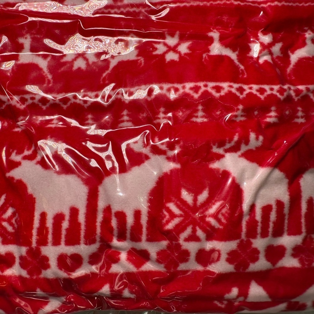 PatPat Festive Red and White Pajama Set - Picture 5 of 8